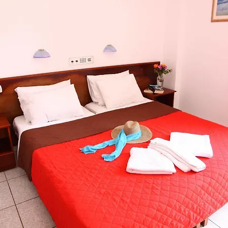 Bellos Hotel 3*